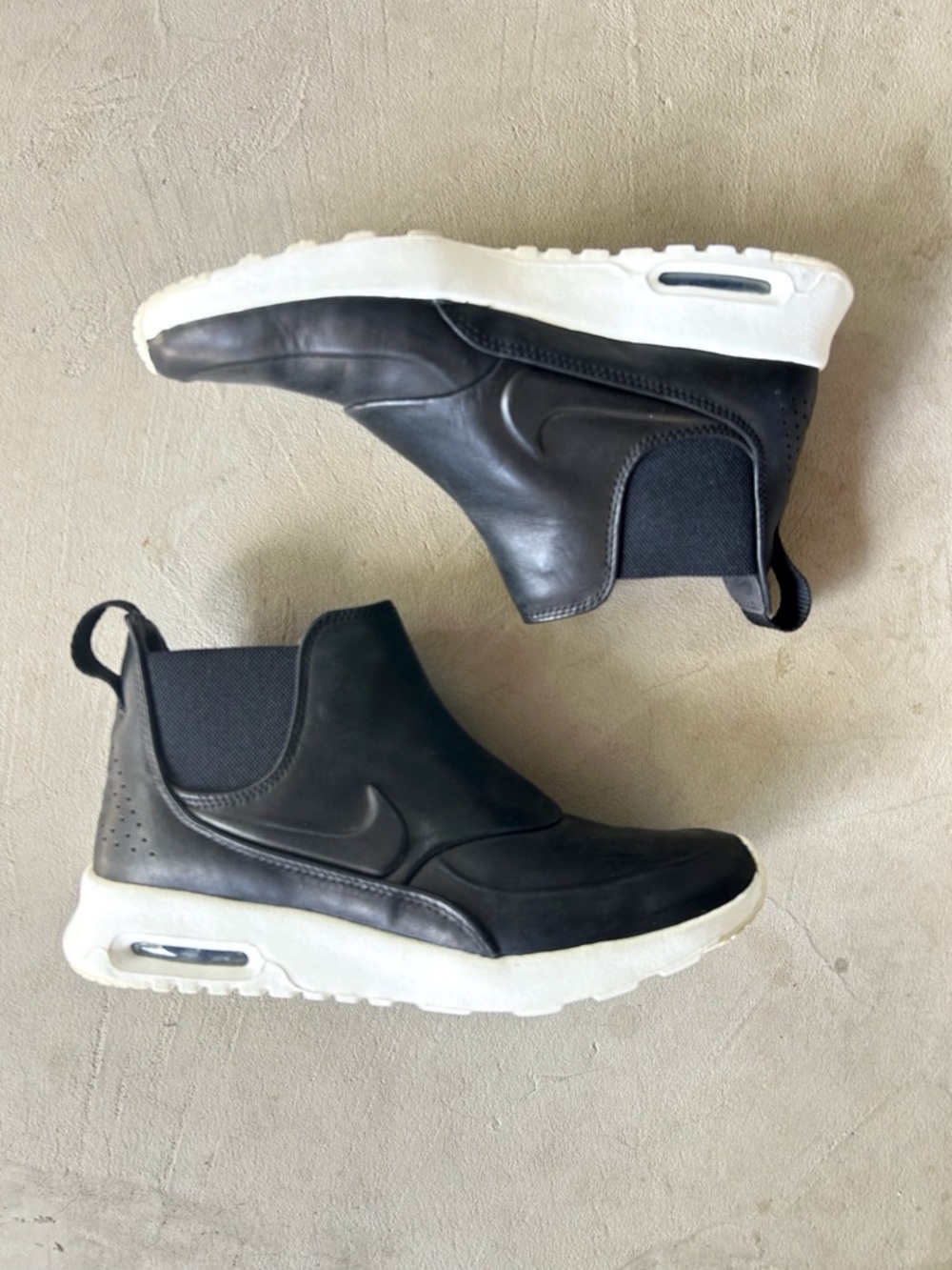 Nike | 'Air Max Thea' Mid Black Sail Sneaker Boot